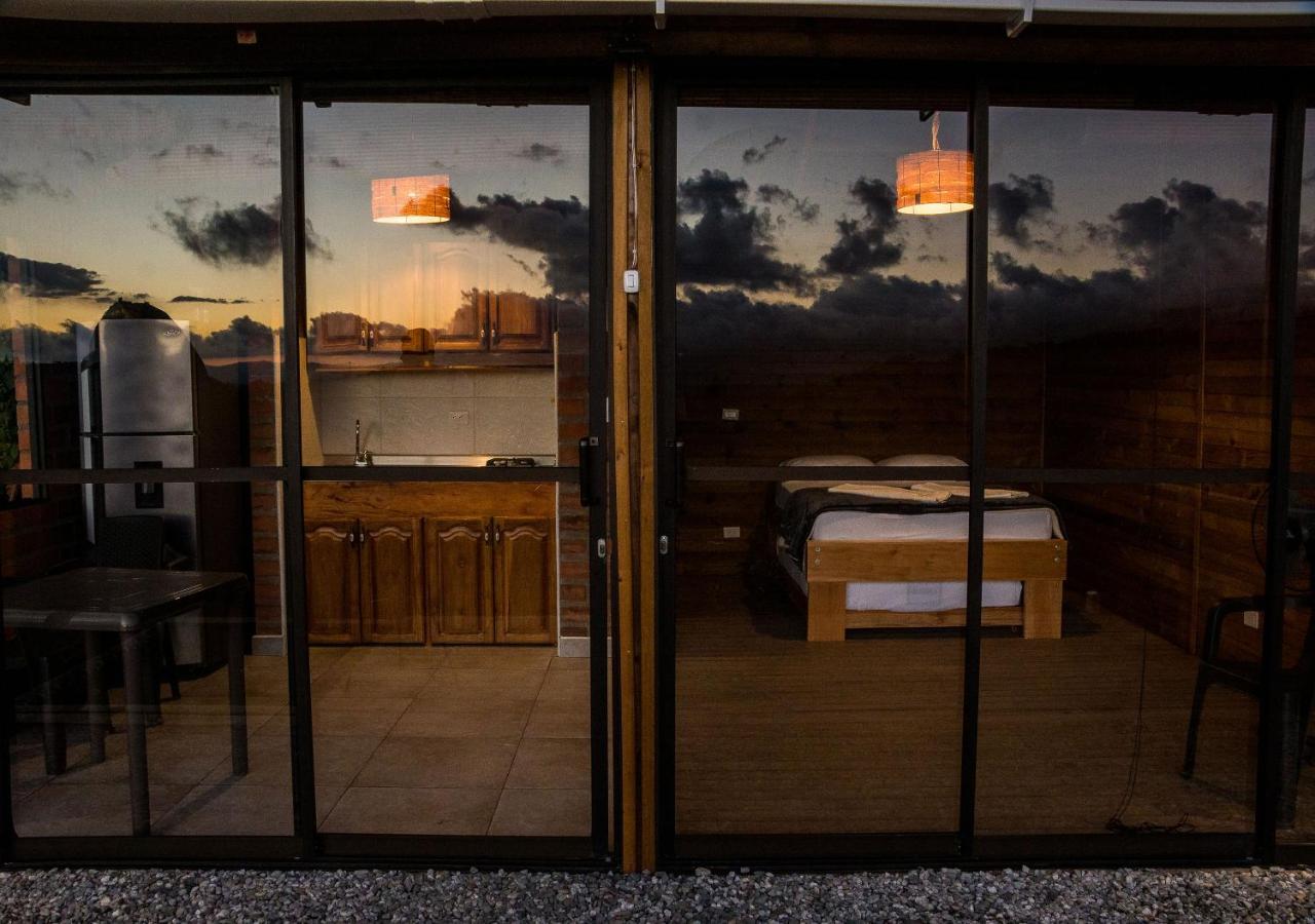 Hotel Nativos Real Guatape Exterior photo